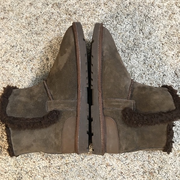 Lamo Brown Suede Winter Boots - Picture 5 of 9